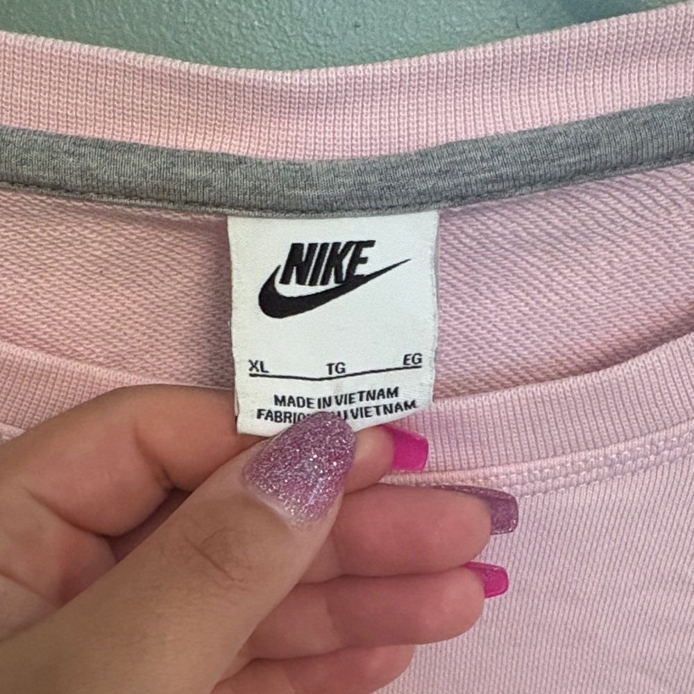 Nike Women's Pastel Pink Sweatshirt - Picture 2 of 2